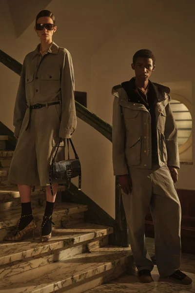 Look 32